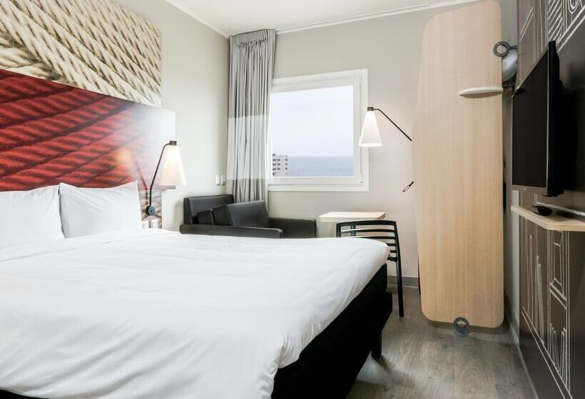 Отель Ibis Iquique