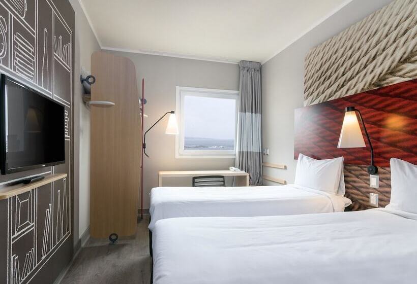 Отель Ibis Iquique