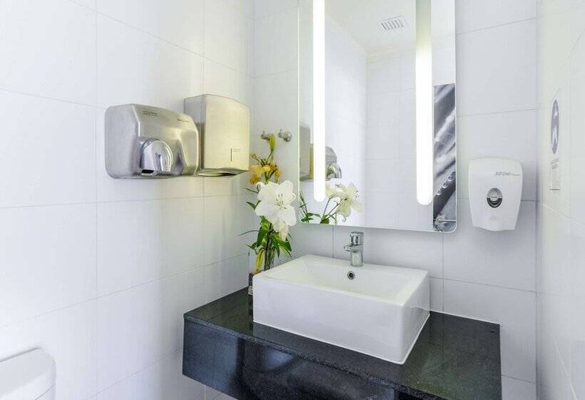 Отель Ibis Iquique