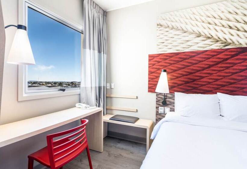Отель Ibis Iquique