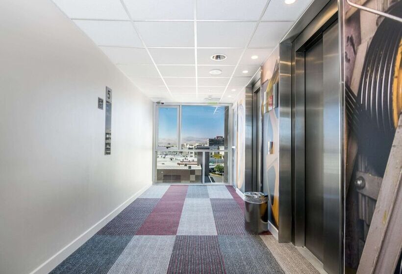 Отель Ibis Iquique