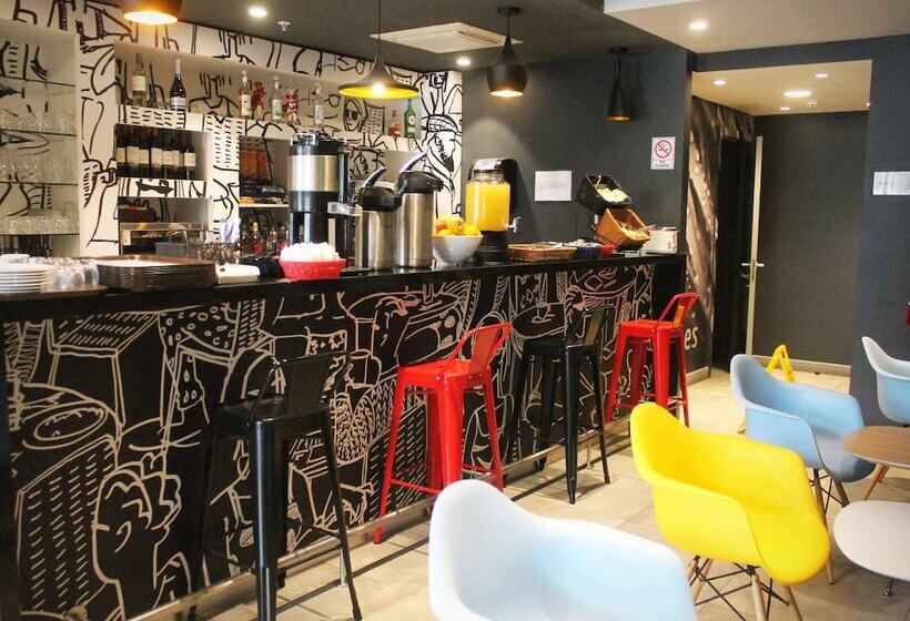 Отель Ibis Iquique