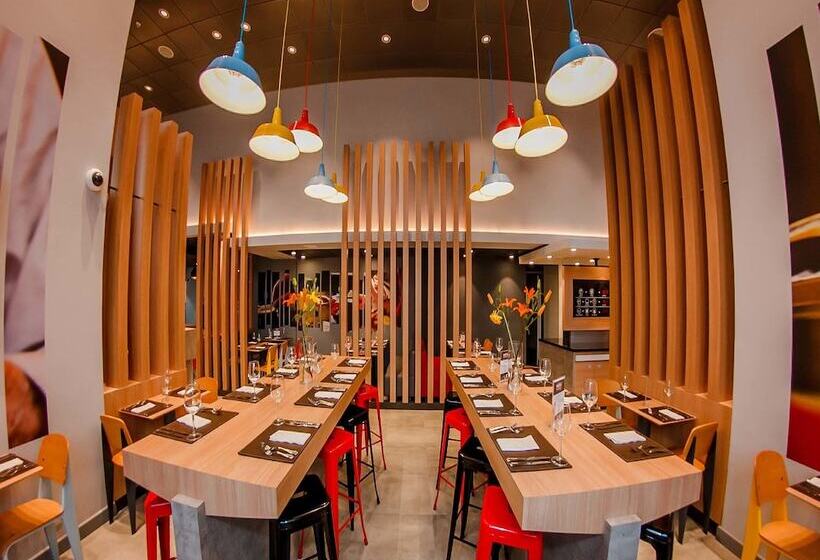 Отель Ibis Iquique