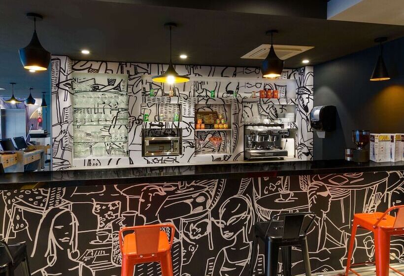 Отель Ibis Iquique