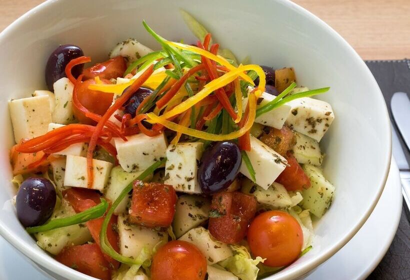 Отель Ibis Iquique