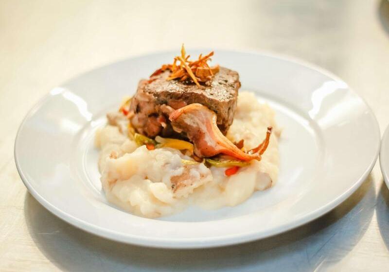 Отель Ibis Iquique