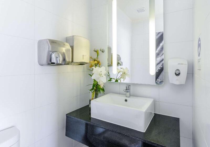 Отель Ibis Iquique