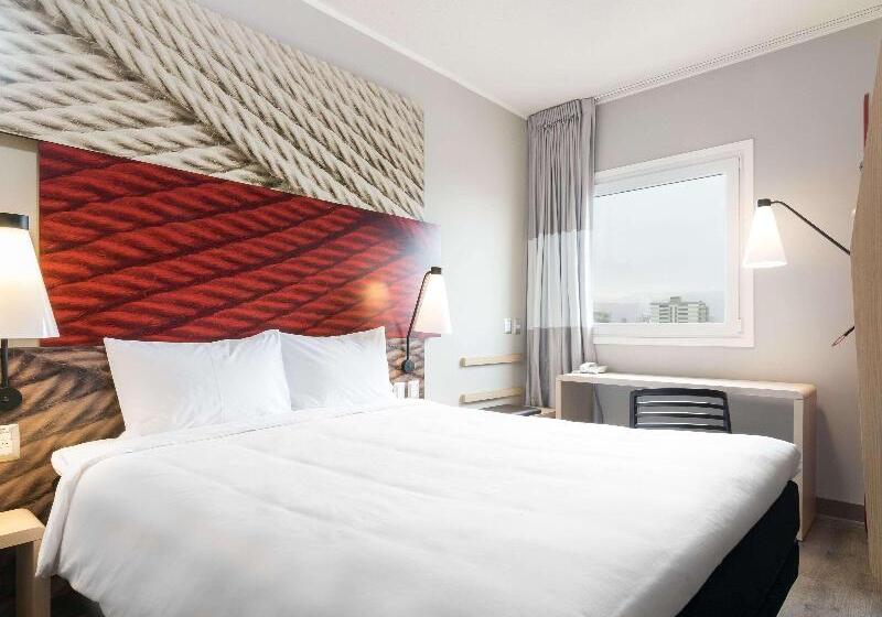 Отель Ibis Iquique