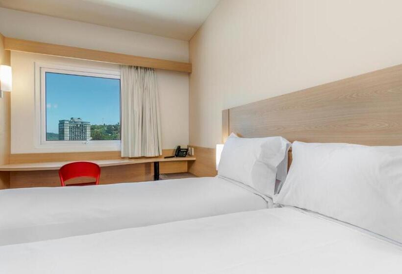 فندق Ibis Puerto Montt