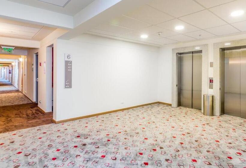 فندق Ibis Puerto Montt