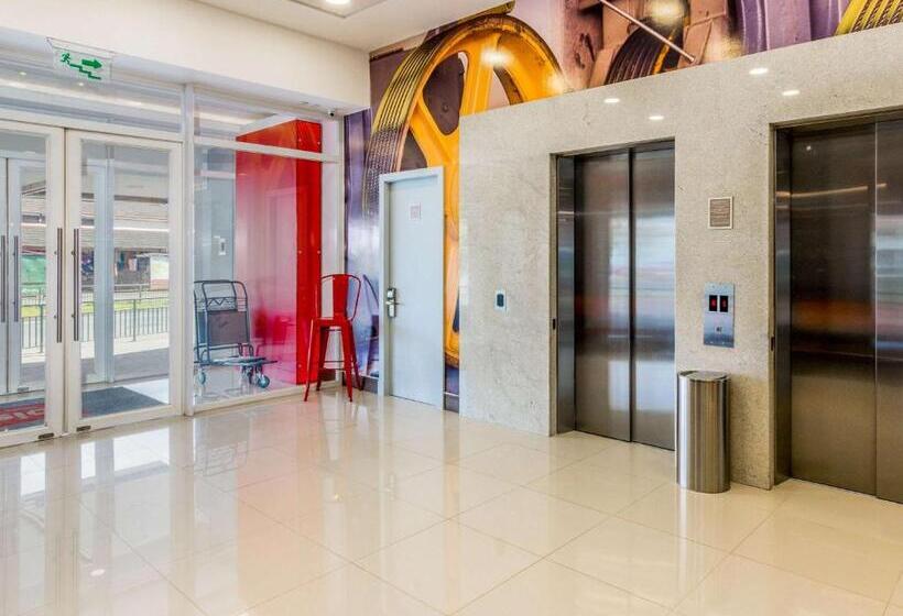 فندق Ibis Puerto Montt