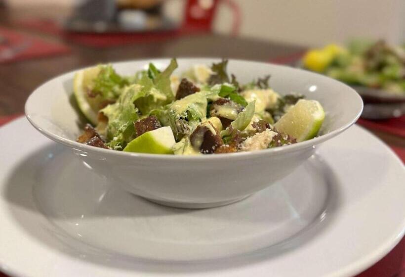 فندق Ibis Puerto Montt