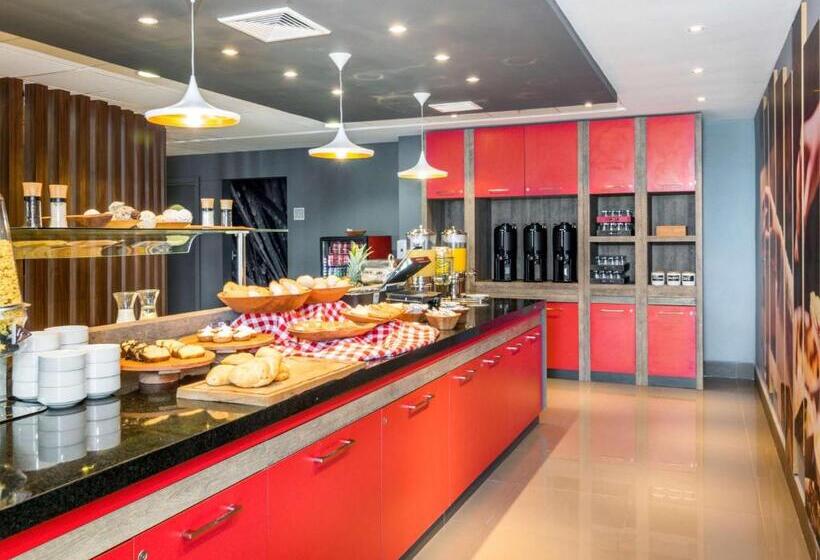 فندق Ibis Puerto Montt