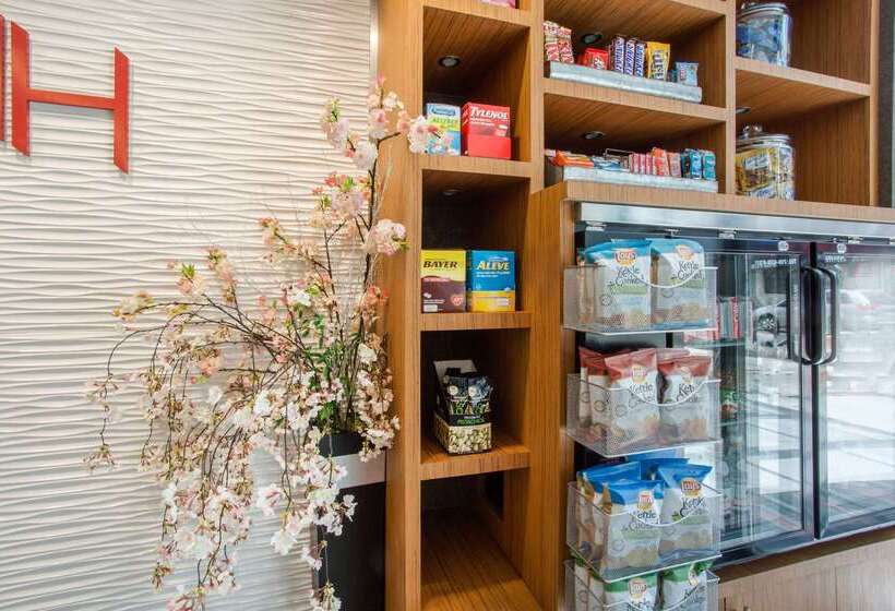 Insignia Hotel Brooklyn, Ascend Hotel Collection