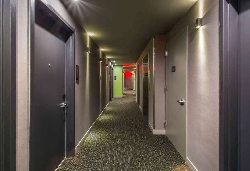 Insignia Hotel Brooklyn, Ascend Hotel Collection