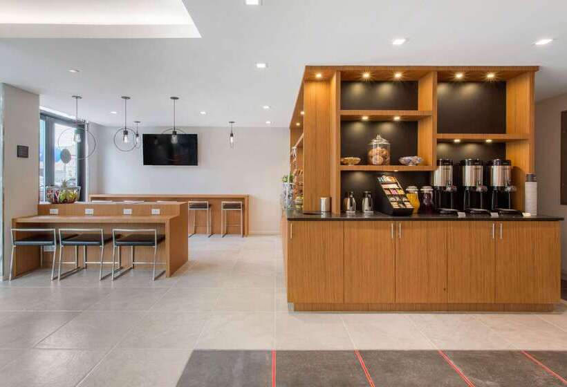 Insignia Hotel Brooklyn, Ascend Hotel Collection