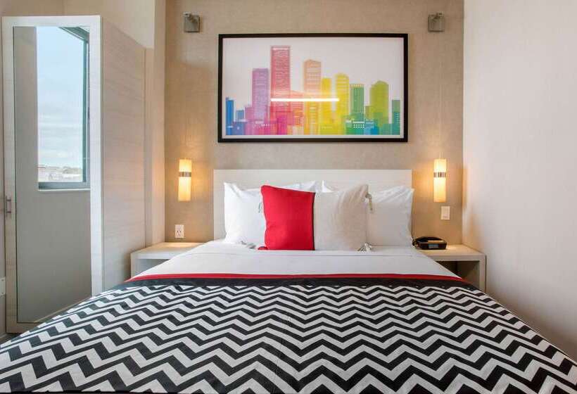 Insignia Hotel Brooklyn, Ascend Hotel Collection