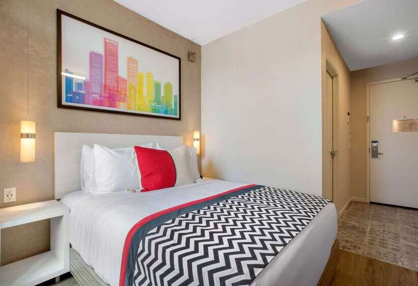 Insignia Hotel Brooklyn, Ascend Hotel Collection