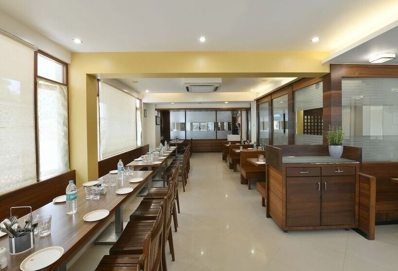 בית מלון כפרי Jaffer Bhais Brickland