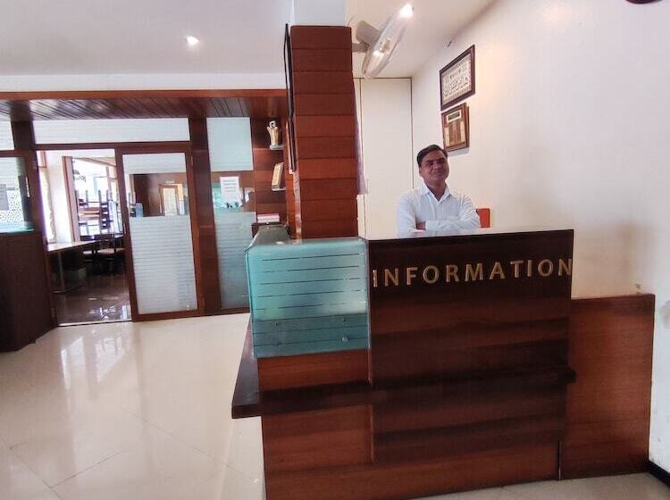 בית מלון כפרי Jaffer Bhais Brickland