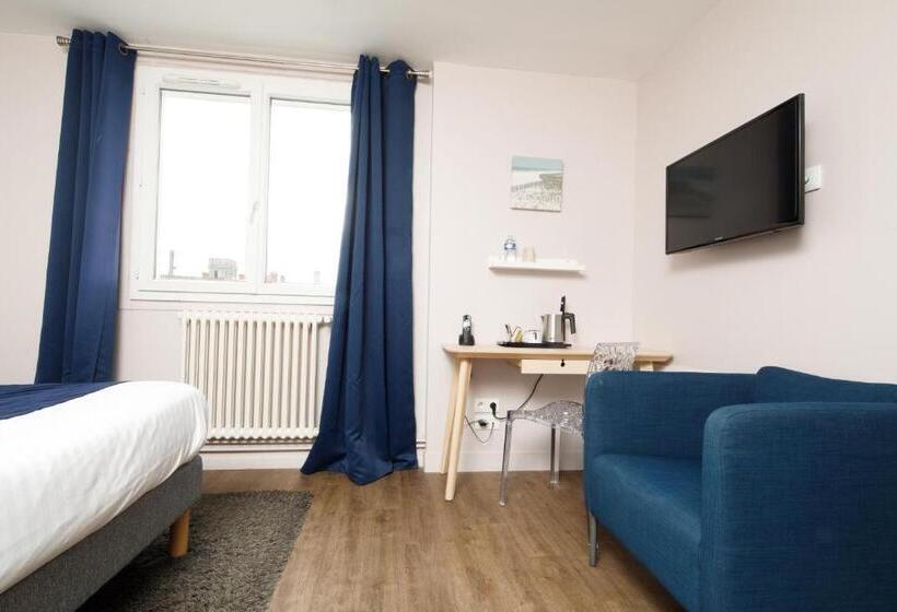 ホテル Saint Aubin Logis Hôtel & Restaurant