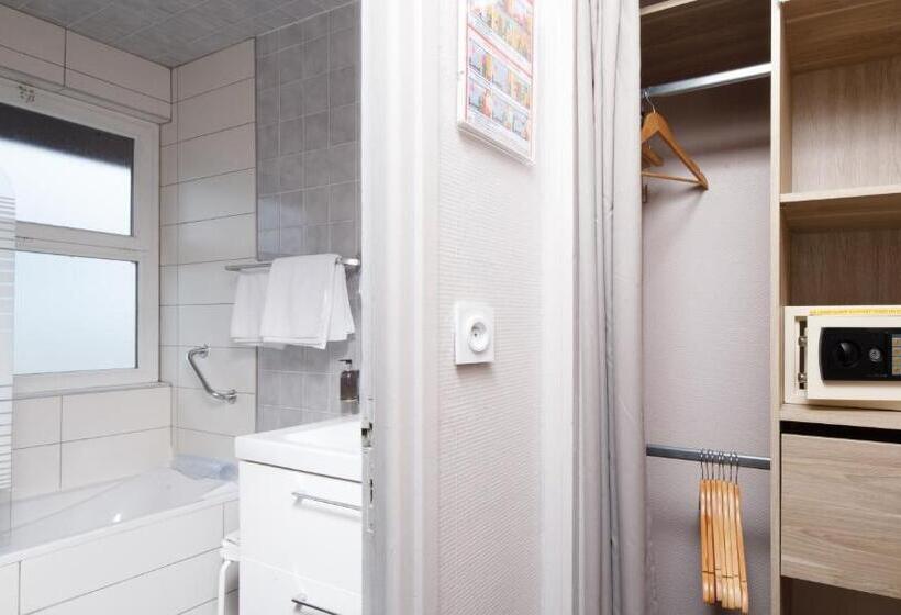 ホテル Saint Aubin Logis Hôtel & Restaurant