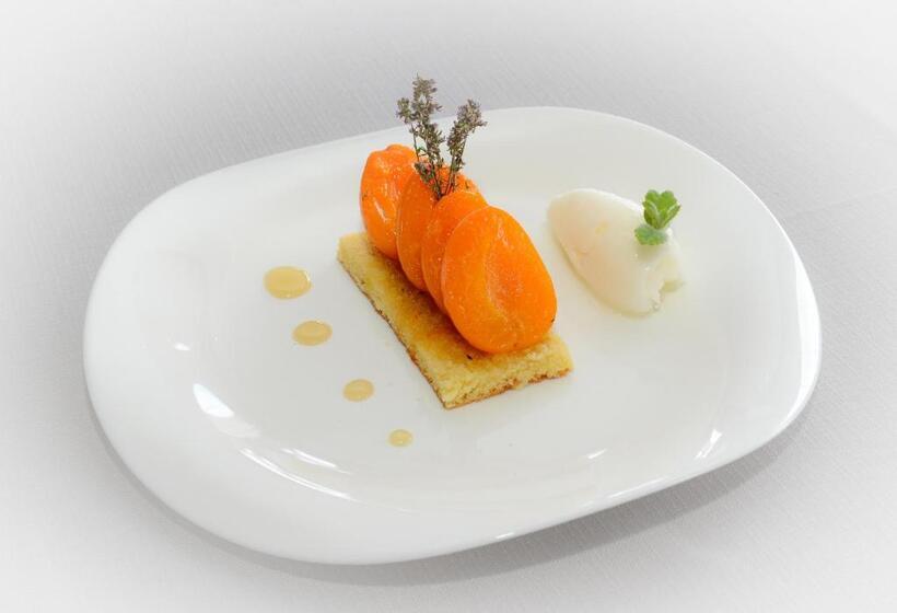 ホテル Saint Aubin Logis Hôtel & Restaurant