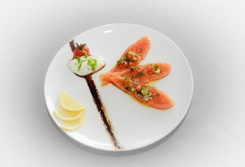 ホテル Saint Aubin Logis Hôtel & Restaurant