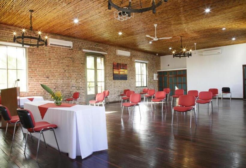 酒店 Los Puentes Comfacundi