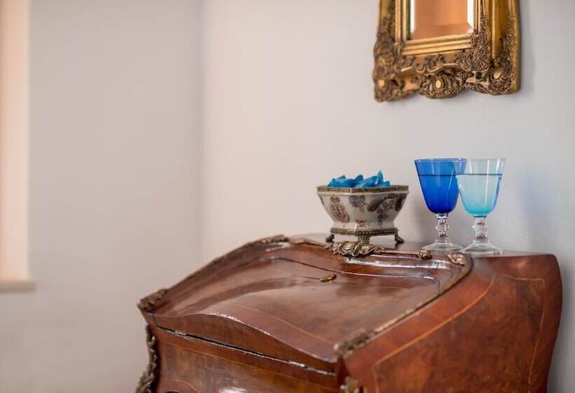 Отель Lotus Cave Villa