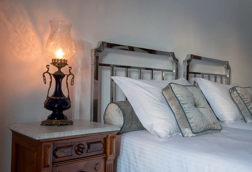 Отель Lotus Cave Villa