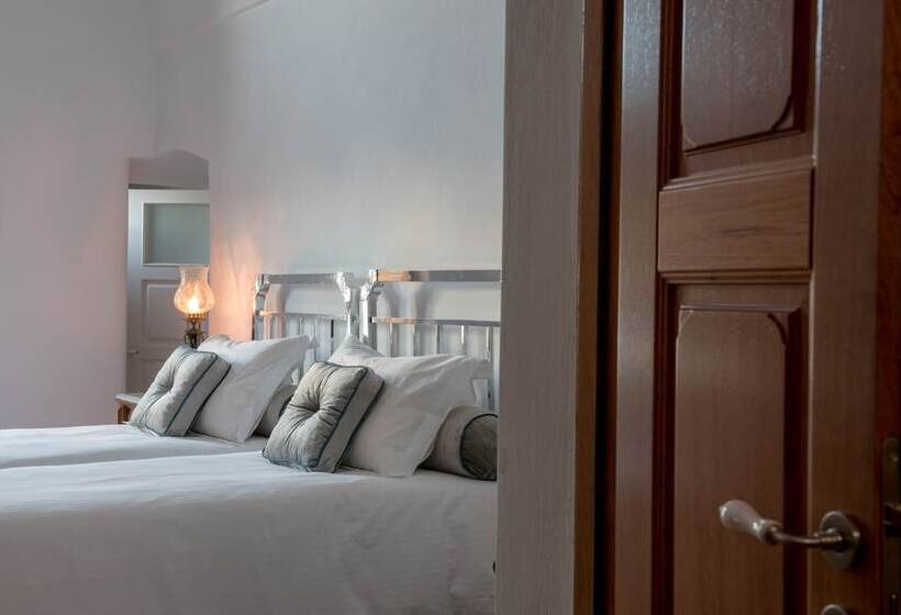 Отель Lotus Cave Villa