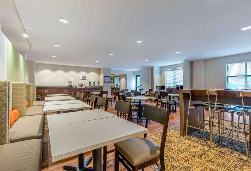 فندق Mainstay Suites St. Louis Airport