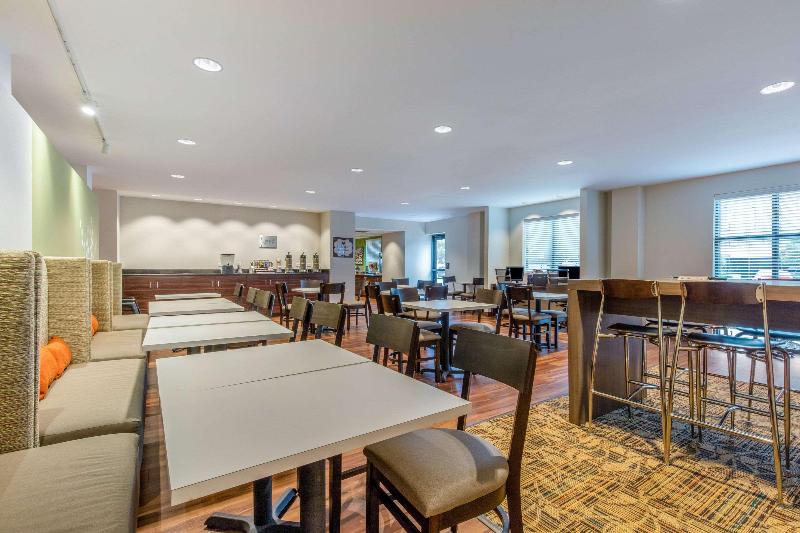 فندق Mainstay Suites St. Louis Airport