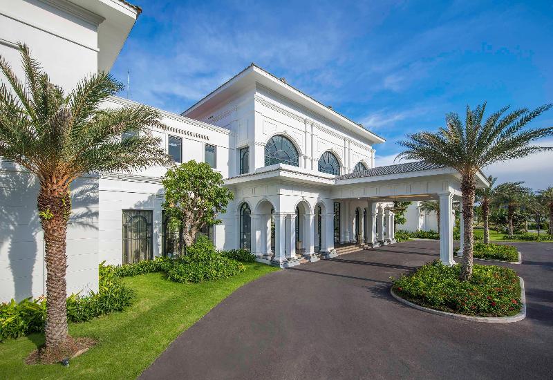 هتل Meliá Vinpearl Cam Ranh Beach Resort