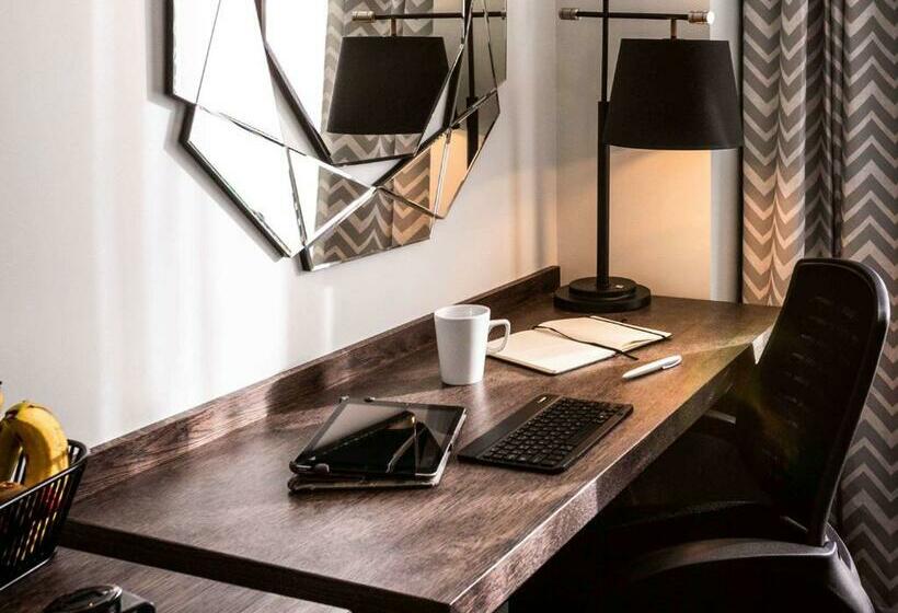 Отель Mercure Bridgwater