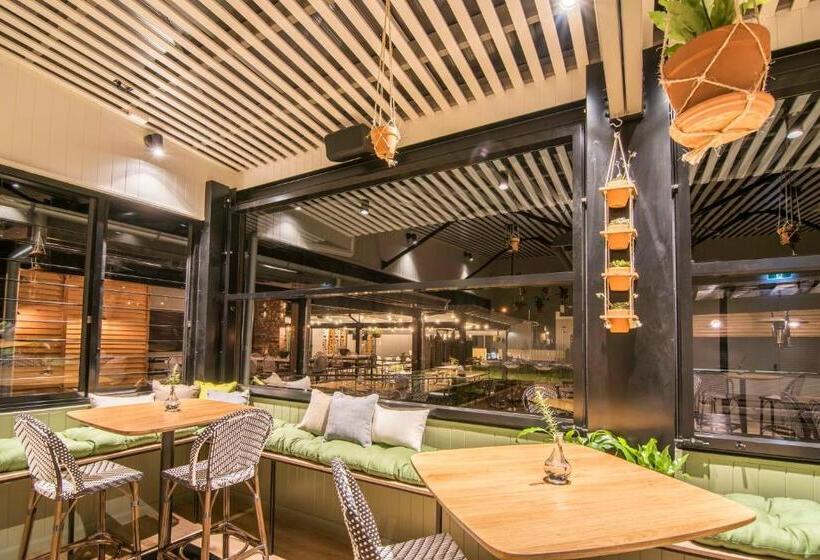 هتل Mercure Orange