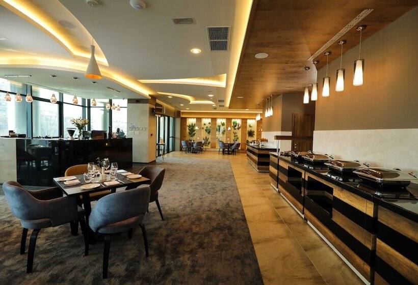 هتل Mercure Tetovo