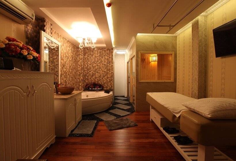 Minh Tam Hotel & Spa 3/2