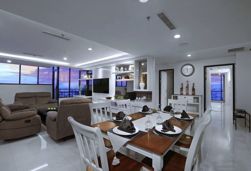 בית מלון כפרי Neo Gajah Mada Pontianak By Aston