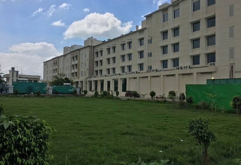 בית מלון כפרי Oaks Bodhgaya