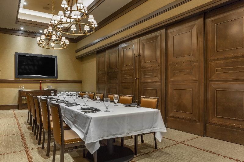 בית מלון כפרי Omni Louisville