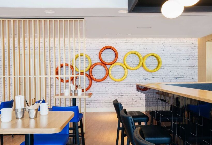 هتل Park Inn By Radisson Dubai Motor City