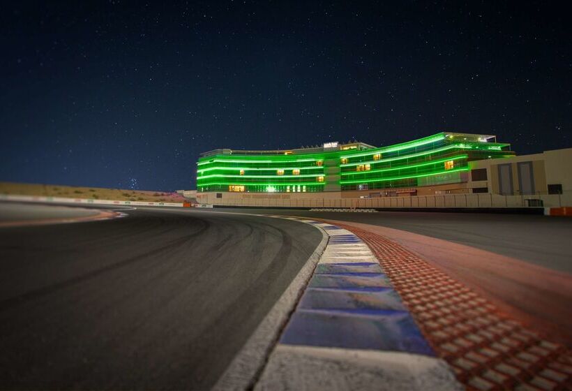 هتل Park Inn By Radisson Dubai Motor City