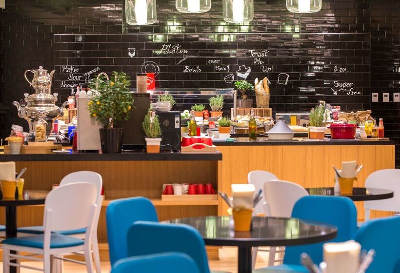 هتل Park Inn By Radisson Dubai Motor City