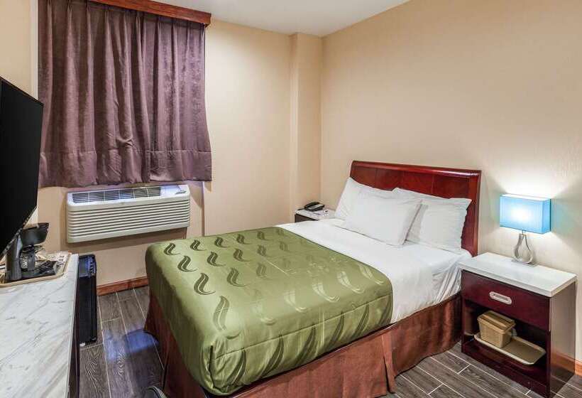 ホテル Quality Inn Near Sunset Park