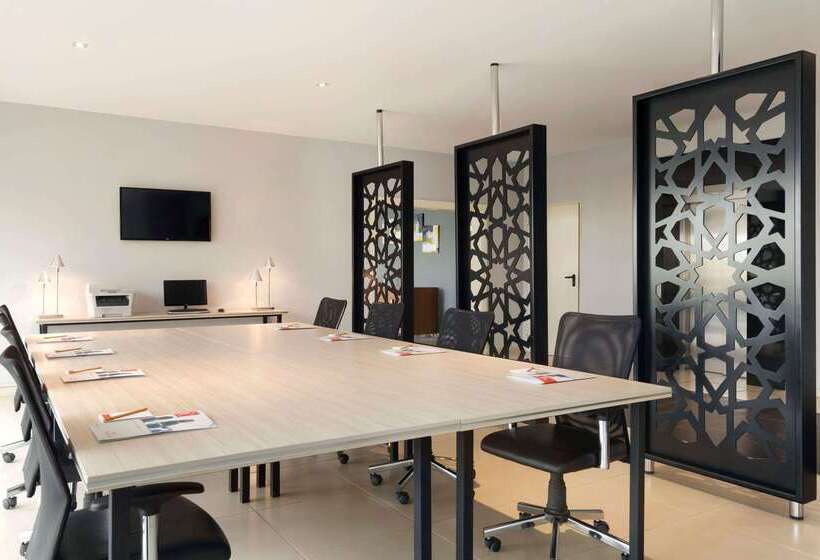 فندق Ramada By Wyndham Soma