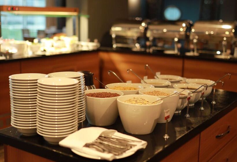 فندق Ramada By Wyndham Soma