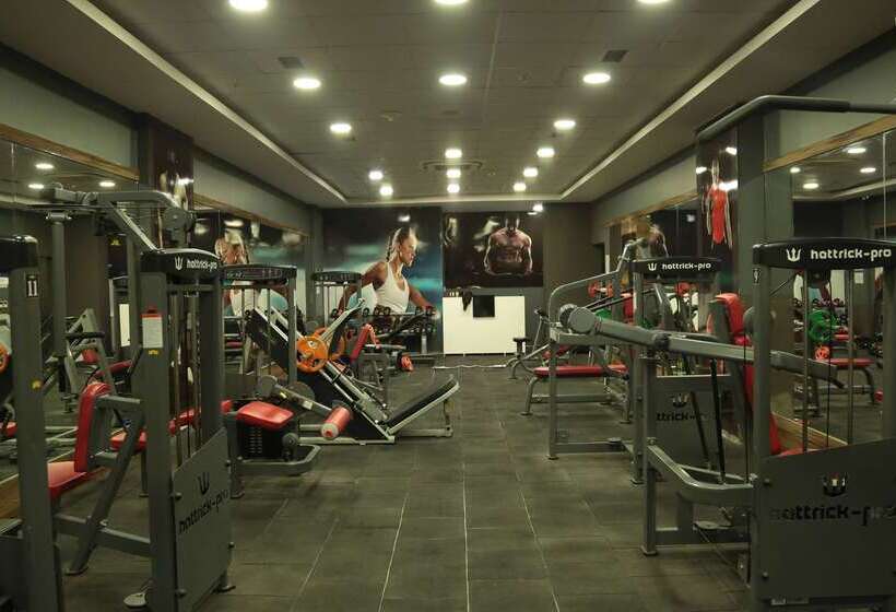 فندق Ramada By Wyndham Soma