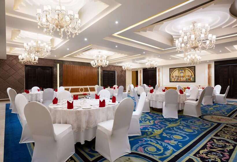 Отель Ramada Encore Jalandhar